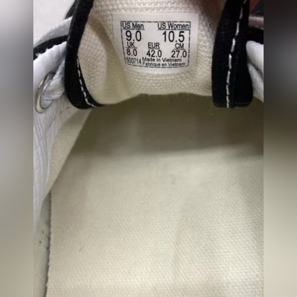 Unisex Vans Black And White Sneakers Size M 9 W 10.5 Like New MSRP $65 - Picture 6 of 8